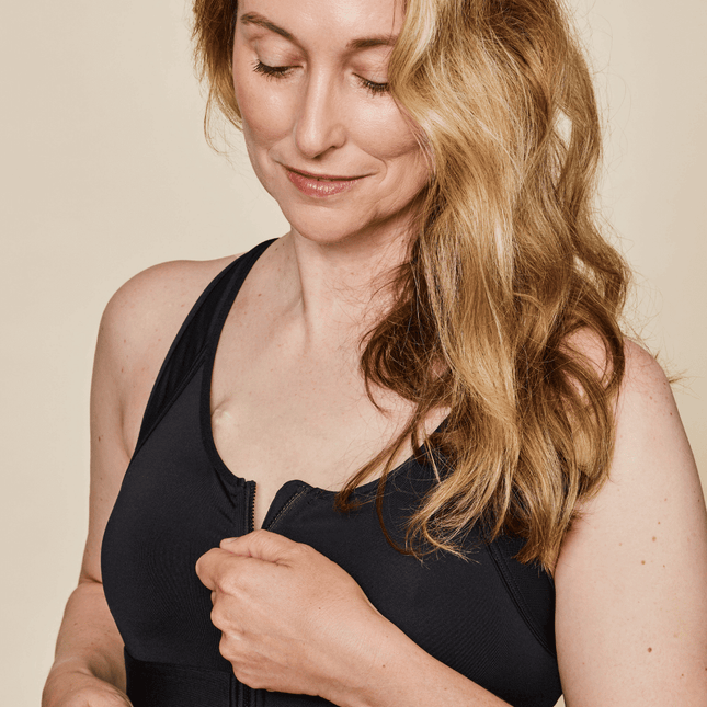 Hero Front‑Closure Sports Bra - Black by Meadow