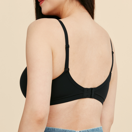 Moonrise Pocketed T‑Shirt Bra - Black by Meadow