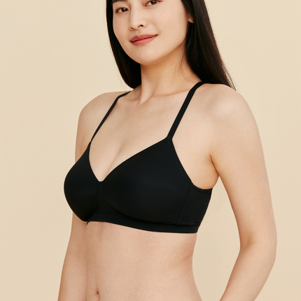 Moonrise Pocketed T‑Shirt Bra - Black by Meadow
